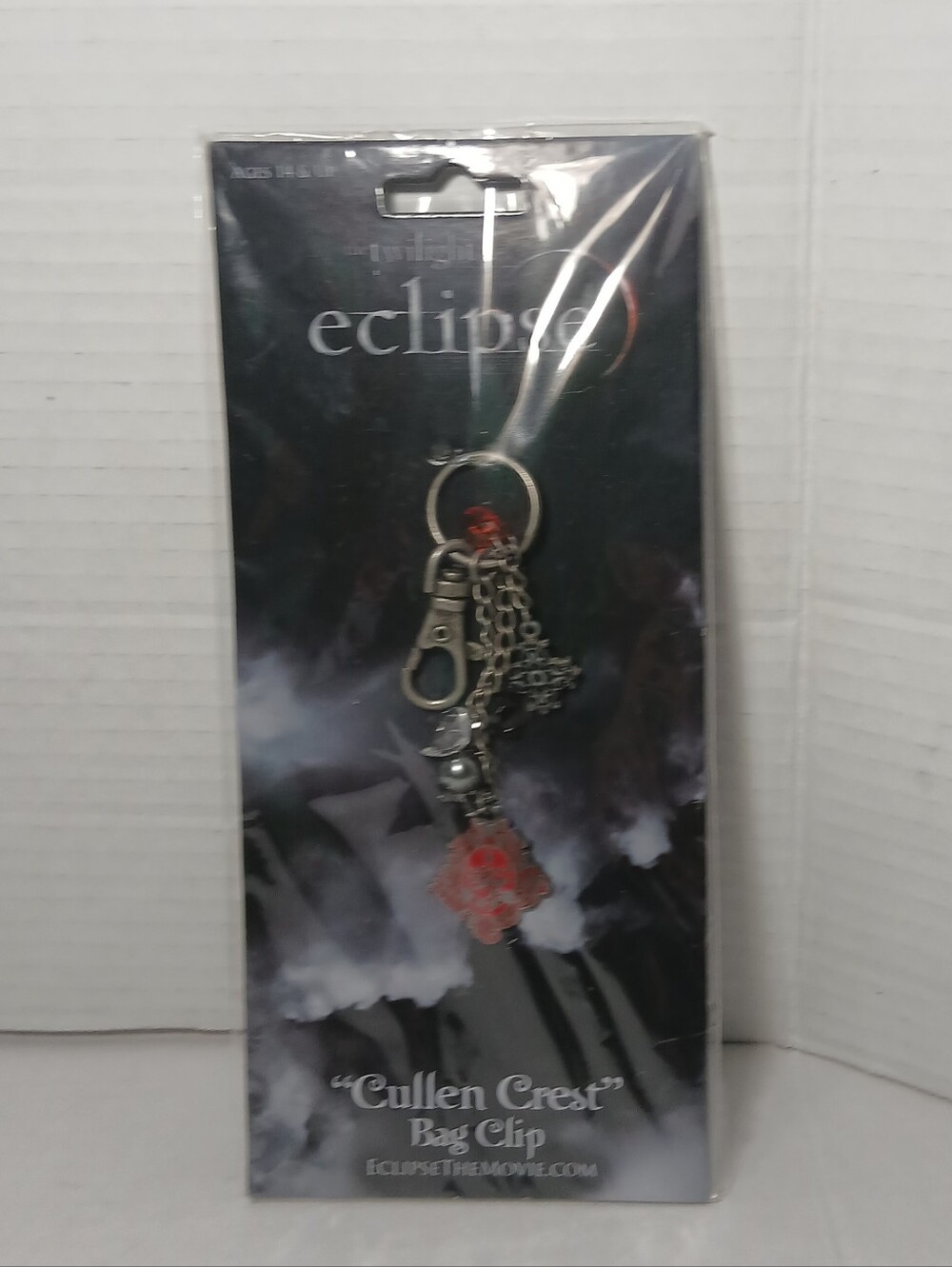 Twilight Saga Eclipse Cullen Crest Bag Clip Neca New Brand New Sealed